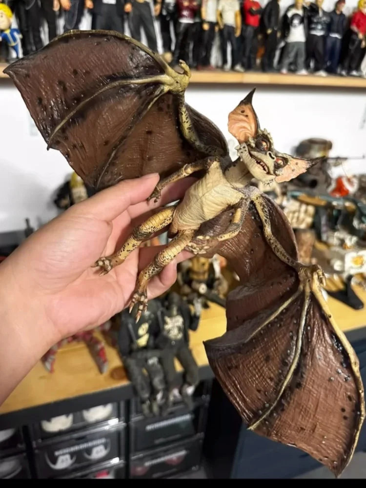 In Stock Original Collection Neca Gremlins Film Gremlins 2 Alien Bat Gremlin 45cm Wing Action Figure Model Toys Christmas Gift