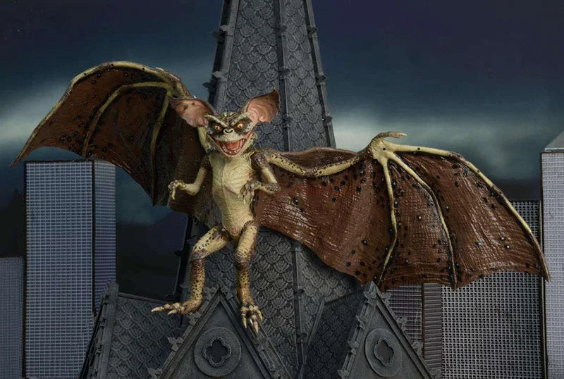 In Stock Original Collection Neca Gremlins Film Gremlins 2 Alien Bat Gremlin 45cm Wing Action Figure Model Toys Christmas Gift