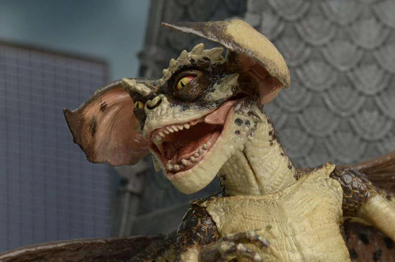 In Stock Original Collection Neca Gremlins Film Gremlins 2 Alien Bat Gremlin 45cm Wing Action Figure Model Toys Christmas Gift